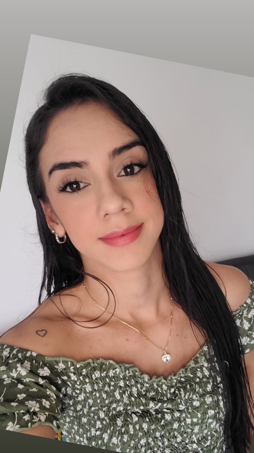 Alexia_Sweet_x Webcam Model Profile xHamsterLive