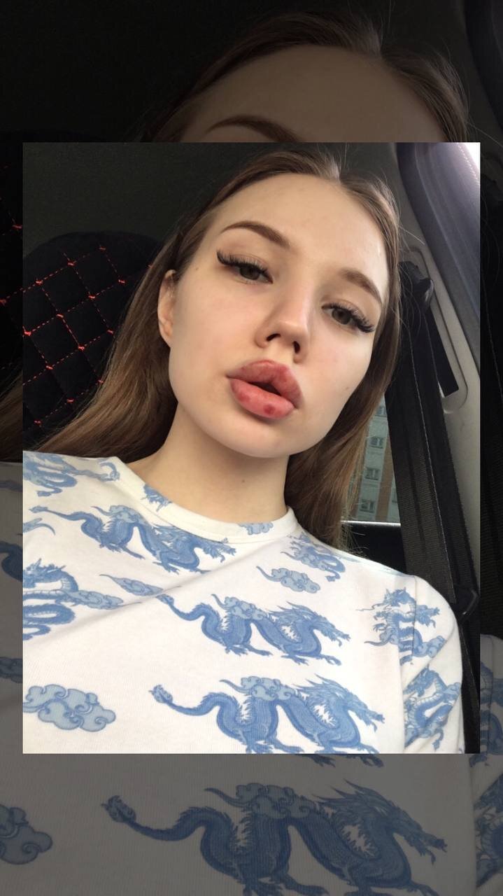 sienaniks-webcam-model-profile-xhamsterlive
