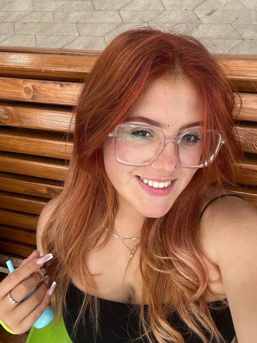 Katelove1 Cam Model Profile | Stripchat