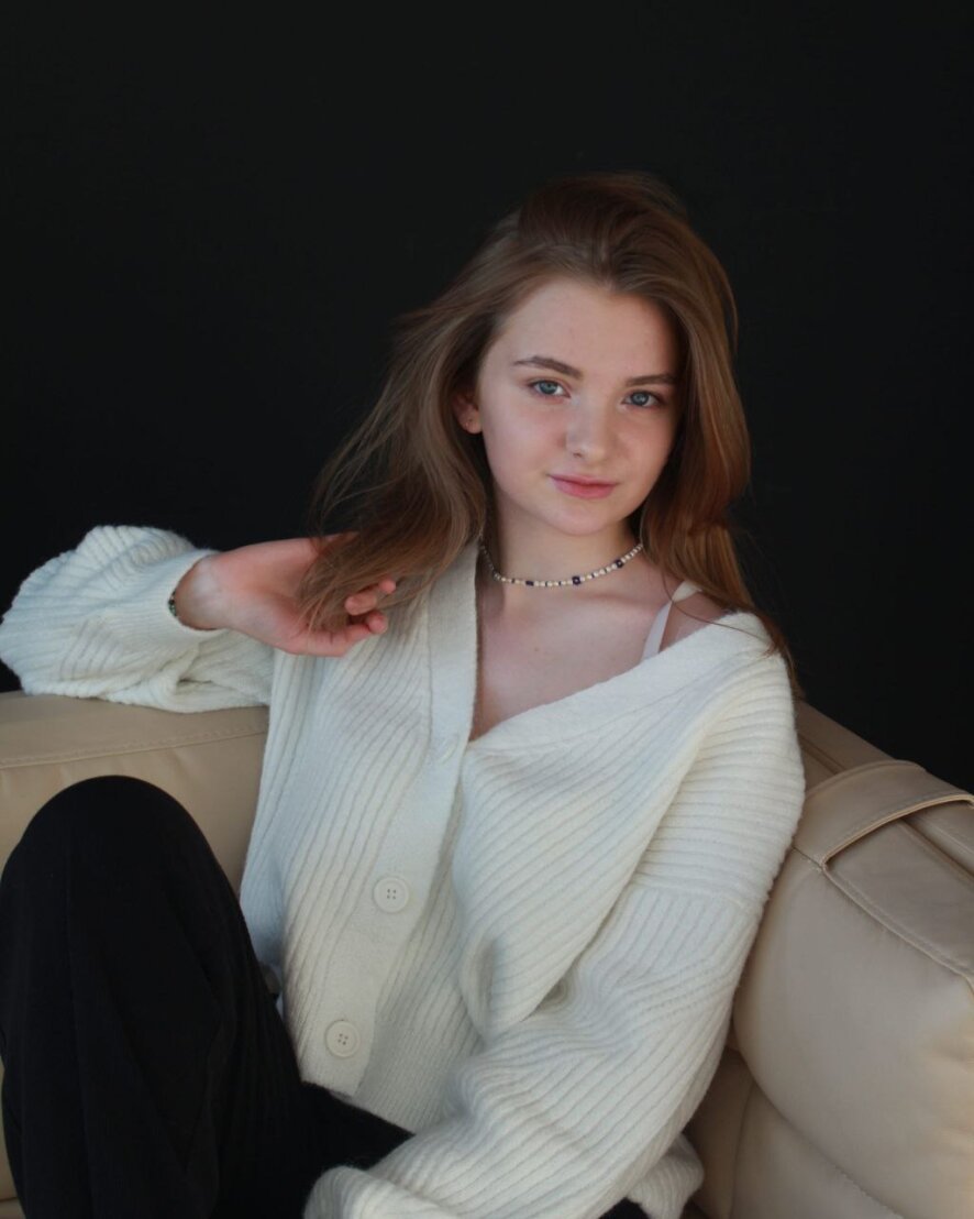 Linapole cam model profile stripchat