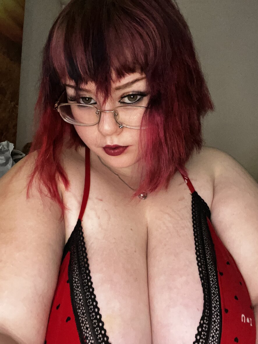 Big_Tit_Louisiana_Chik Cam Model Profile | Stripchat