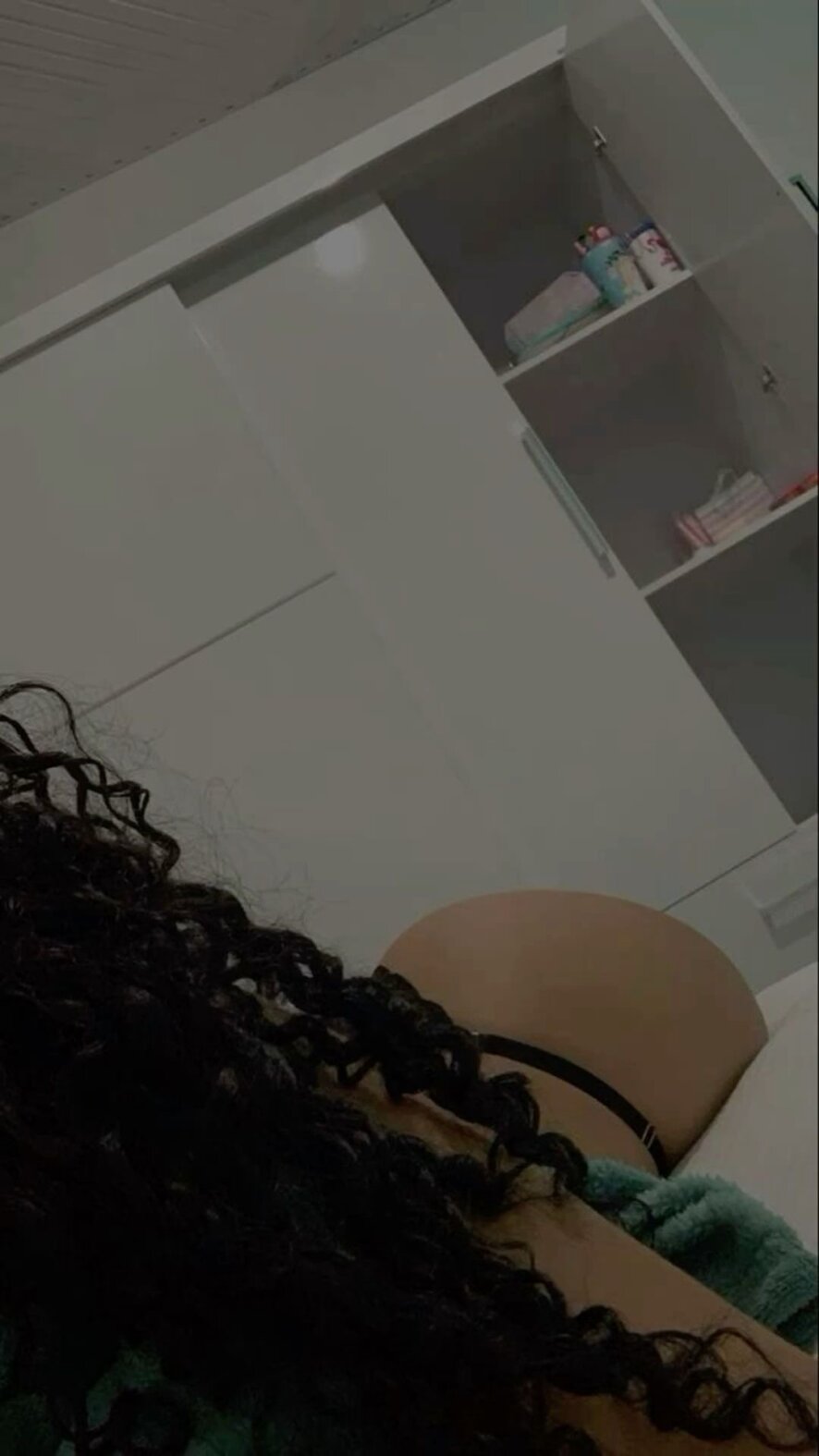 Mouuna_2002 Cam Model Profile | Stripchat