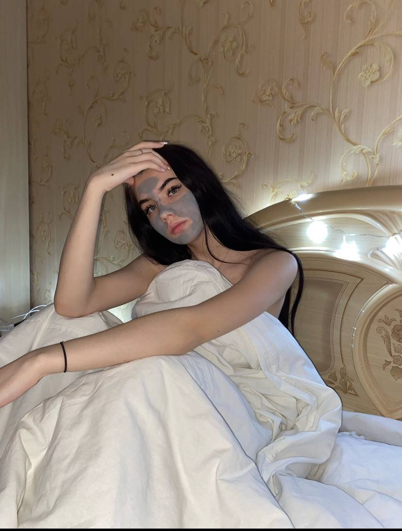 GeveyaOrra Cam Model Profile | Stripchat