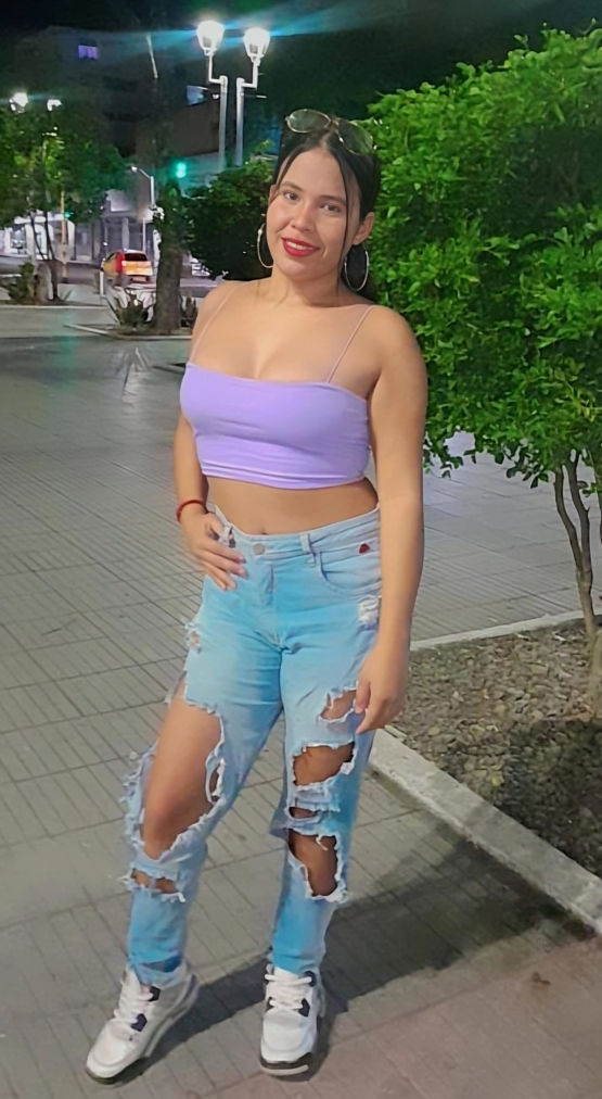 Perfil Modelo Webcam Alexa-Joseph | Stripchat