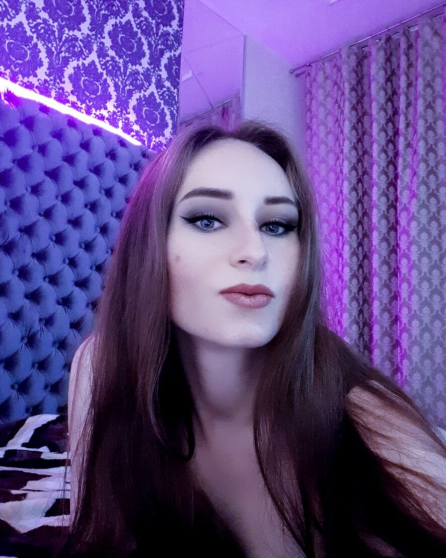 YoyoAnny Cam Model Profile | Stripchat