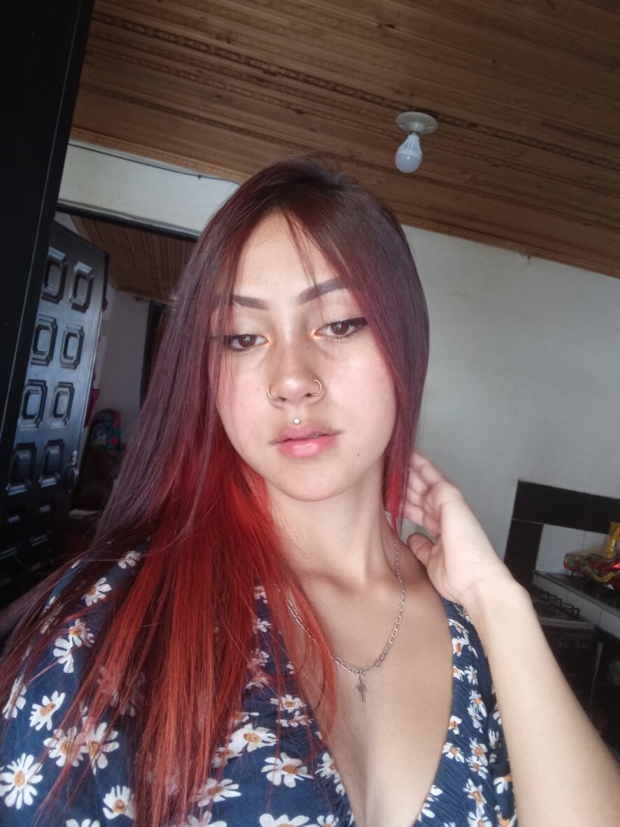 Dafnebela cam model profile stripchat