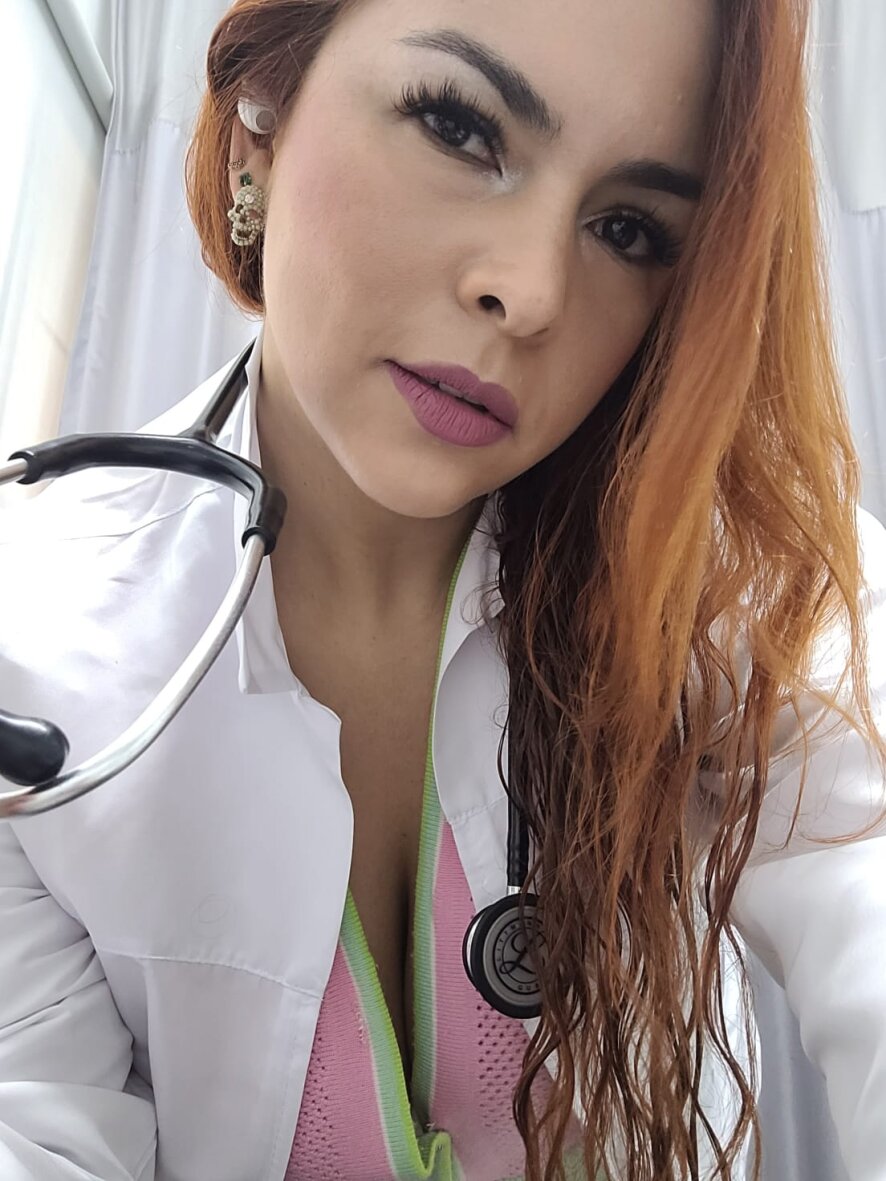 Doctora-danna Cam Model Profile | Stripchat