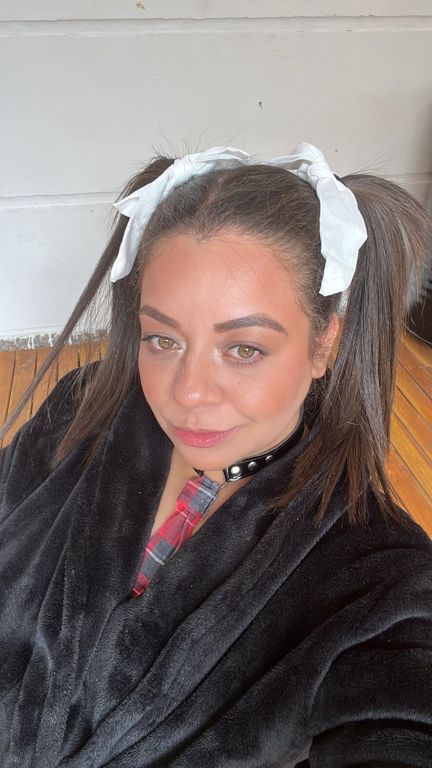 sarah-bonneth-webcam-model-profile-xhamsterlive