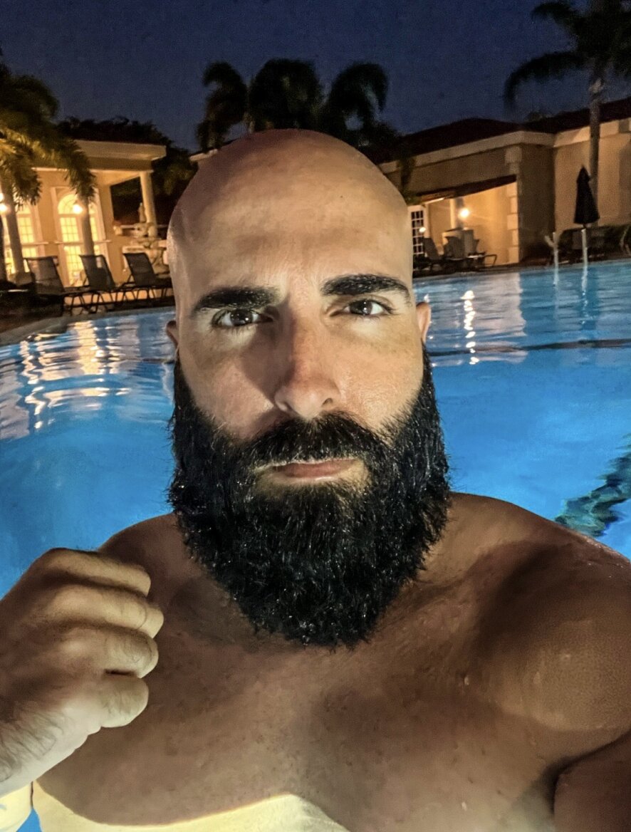 Yassel_83 Webcam Model Profile | xLiveSex