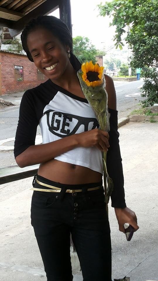 Africa_deluxe Webcam Model Profile xHamsterLive