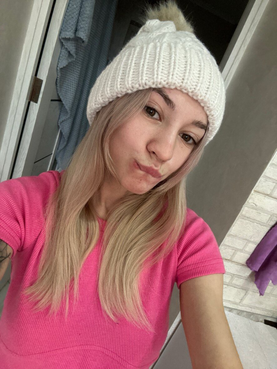 Future_star Cam Model Profile | Stripchat