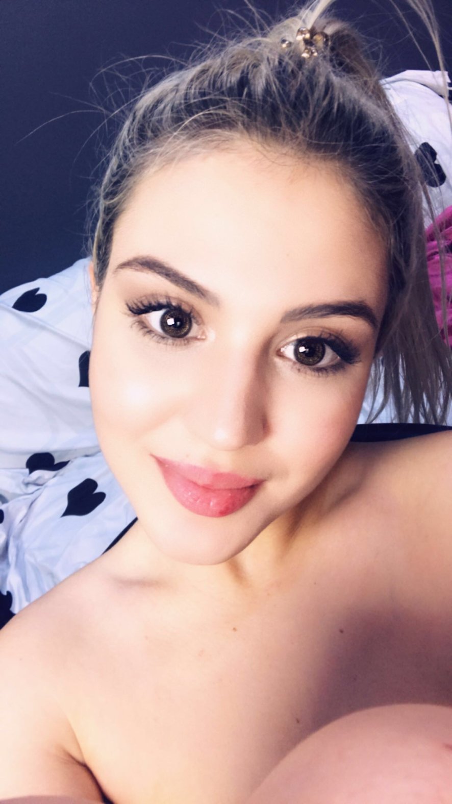 Profil du Modèle Cam Jennifer_luvv Stripchat.