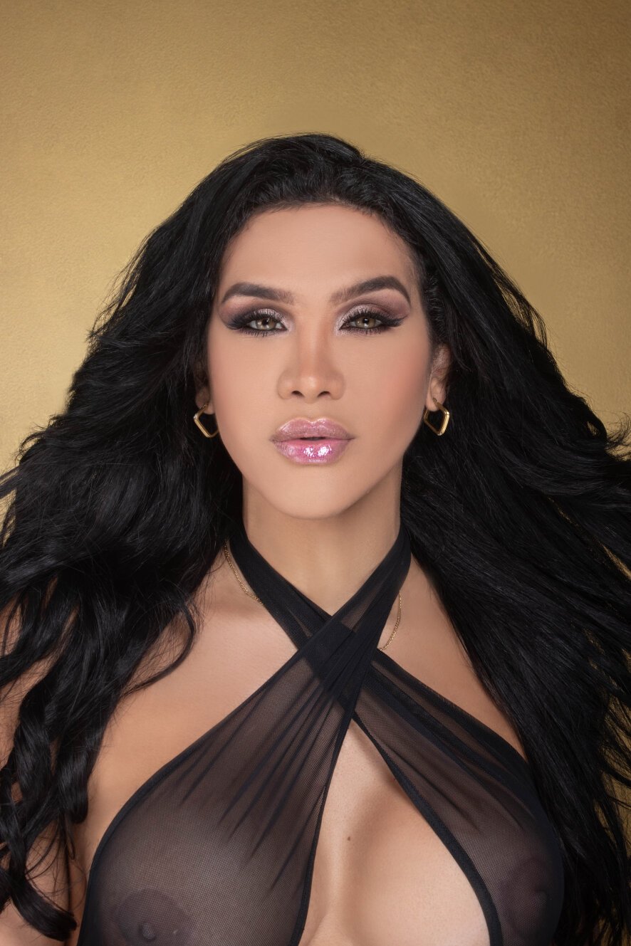 HONEXDOLLTS Cam Model Profile | Stripchat