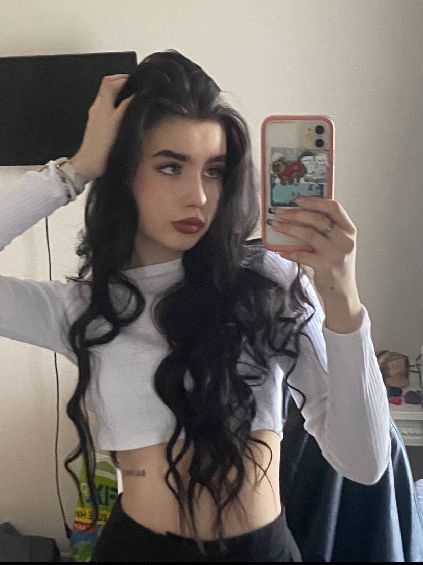 GeveyaOrra Cam Model Profile | Stripchat