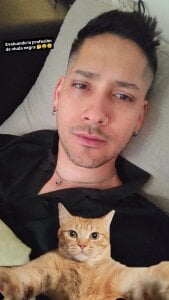 Abruptoinusual Public Billede 3