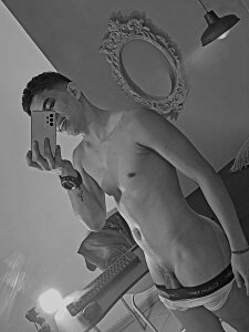 Teo_0512 Public Pic 3