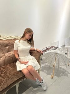 HollyGibson: Public ( 3 фото)