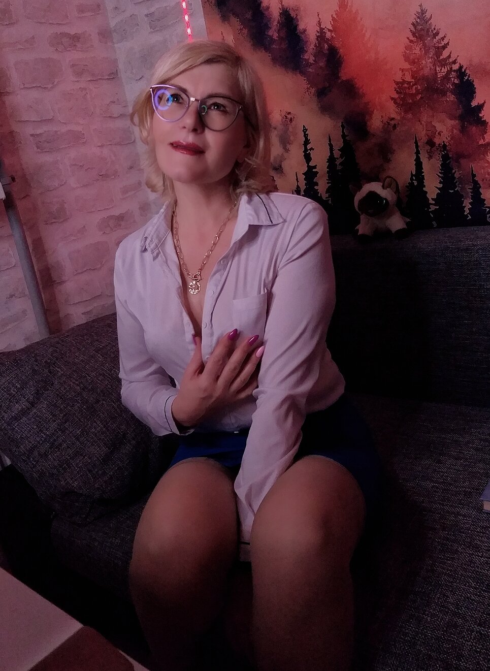 Join Sabrinamacmarren Live Sex Chat - Profiles, Reviews, & Porn