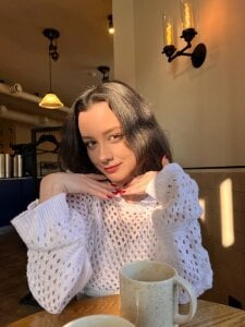 VineciaDestors Just look at me Pic