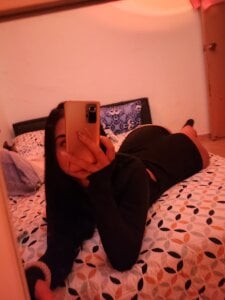 CamilaOrtiz_ relaxing at home Pic 4