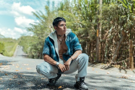 AlanRed_ Quiet, but with a thousand sins. 😈🔥🖤 Pic 5