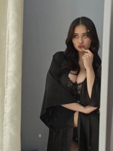 Madam od Sofia_Plump  snímek