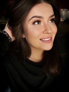 AliceOfWondersS Public Foto 6