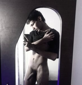 Alexx_tc I imagine your hands on my skin...🔥 Foto