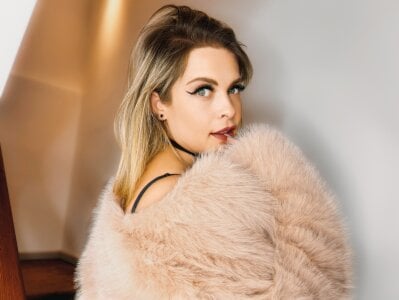 ZoeMesmerize