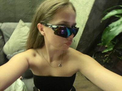 KariDollarPublic Bild 2