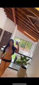 Estefanii- 👙☀️ Pic