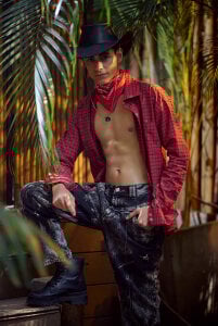 Dani_mc1 naughty cowboy Pic 2