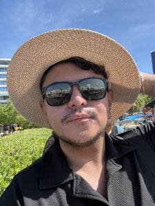 JhonnyRey27 Travels Pic 4