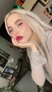 MiaMilla Public Pic 2