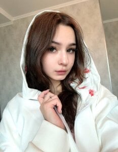 Celestielle_ here im Pic 5