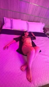 adellelennoxx 💜Between Violet Shadows💜 Foto 9