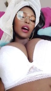 SimplePleasurexx Sassy Pic 2