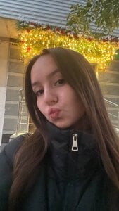 LisaSmiths Making Nails!! Pic 7