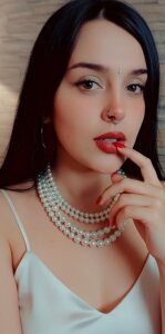 ravendeluxe Public Pic