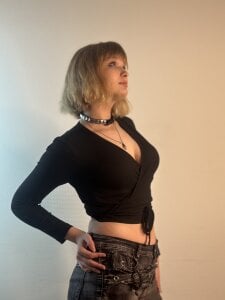 CharleenVelovic Public Pic 2