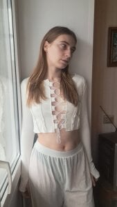 ivetabloom me in poses Pic 4