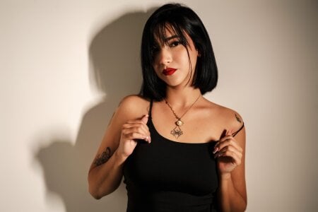 emma_woods_ Muse in black🖤 Pic 4