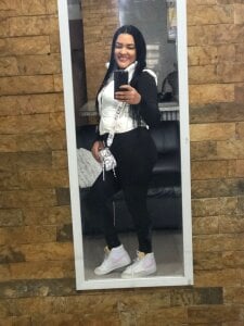 Isabela026 Public Pic 4