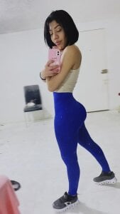 _zoe_bakerr Public Pic