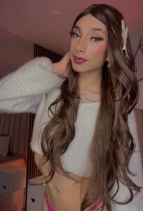 CYRUS_TAYMy body hot Bild 2