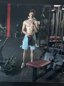 cristofer- kullanıcısının 👅👅 albümü -  2 fotoğraf