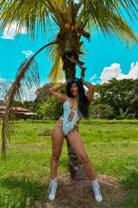 Mia_queen_24 Public Pic 3