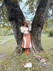 EdithQuillian Public Pic 3