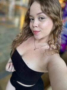 Nicole_brownn88 Public Pic 2