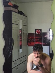 Robertmiller21 x: davidporte20 Hình 6